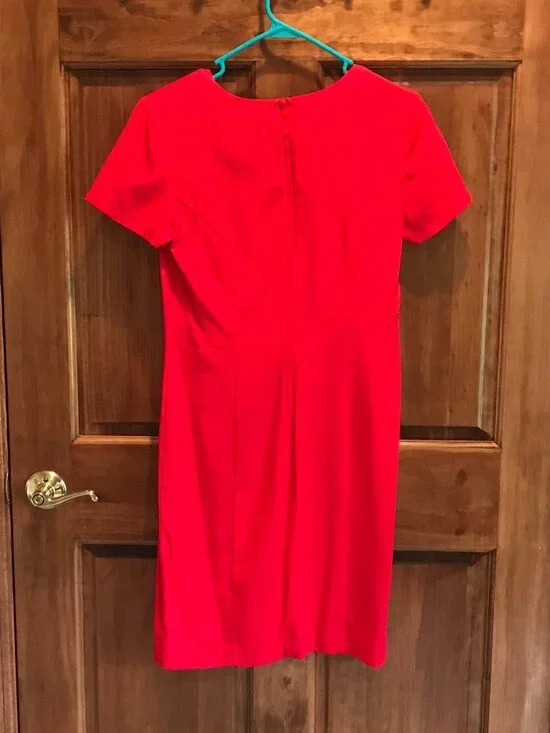 RED JENNIFER JAMES DRESS, SIZE 6 PETITE, EUC - Picture 2 of 2